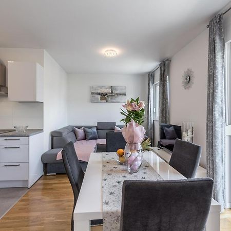 Apartment Tadic Split Exterior photo