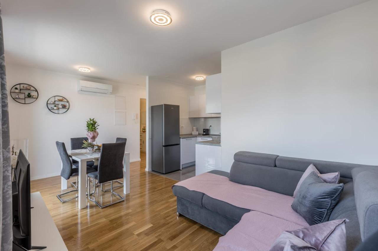Apartment Tadic Split Exterior photo